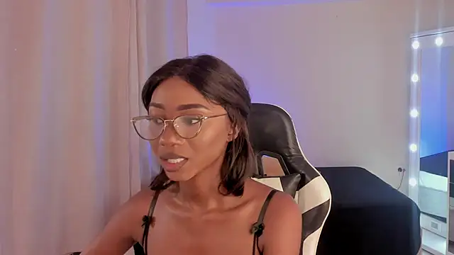 Snapshot of SavannahWildee chatting on 01/27/25, 08:07 SavannahWildee online show from 01/27/25, 08:07