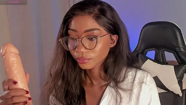 Snapshot of SavannahWildee chatting on 02/09/25, 12:06 SavannahWildee online show from 02/09/25, 12:06