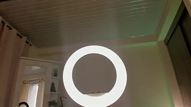 Snapshot of SavannahWildee chatting on 03/16/25, 02:44 SavannahWildee online show from 03/16/25, 02:44