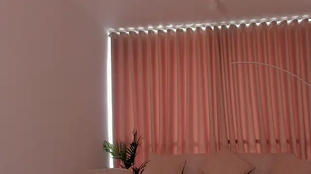 Snapshot of SavannahWildee chatting on 09/14/25, 11:42 SavannahWildee online show from 09/14/25, 11:42