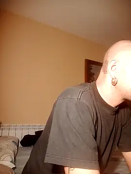 Snapshot of endavantaixi chatting on 01/14/25, 02:29 endavantaixi online show from 01/14/25, 02:29