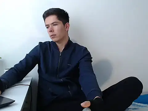 Eliantg online show from 12/16/25, 06:35