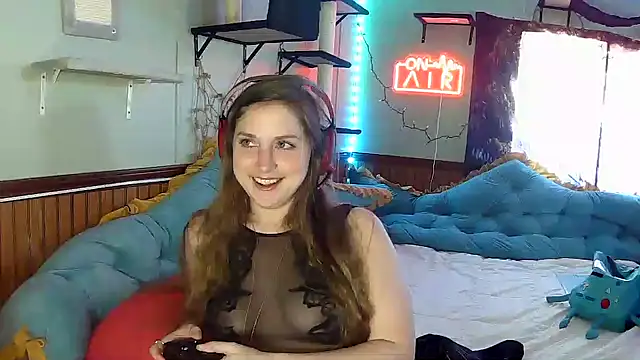 Snapshot of mirannacult chatting on 12/12/24, 06:31 mirannacult online show from 12/12/24, 06:31