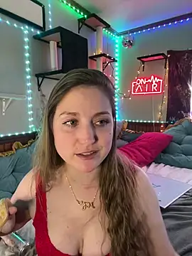 Snapshot of mirannacult chatting on 12/17/24, 06:53 mirannacult online show from 12/17/24, 06:53