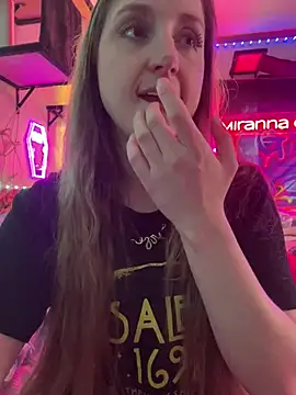 Snapshot of mirannacult chatting on 12/23/24, 06:22 mirannacult online show from 12/23/24, 06:22