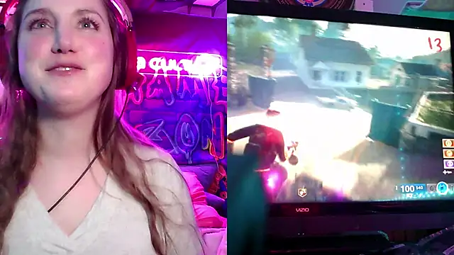 Snapshot of mirannacult chatting on 12/31/24, 11:49 mirannacult online show from 12/31/24, 11:49