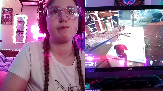 Snapshot of mirannacult chatting on 01/06/25, 06:10 mirannacult online show from 01/06/25, 06:10