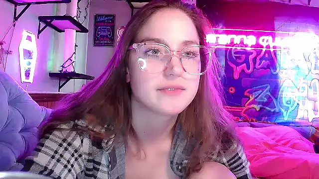 Snapshot of mirannacult chatting on 01/20/25, 06:43 mirannacult online show from 01/20/25, 06:43