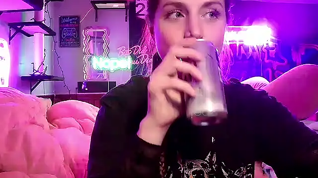 Snapshot of mirannacult chatting on 03/03/25, 09:11 mirannacult online show from 03/03/25, 09:11