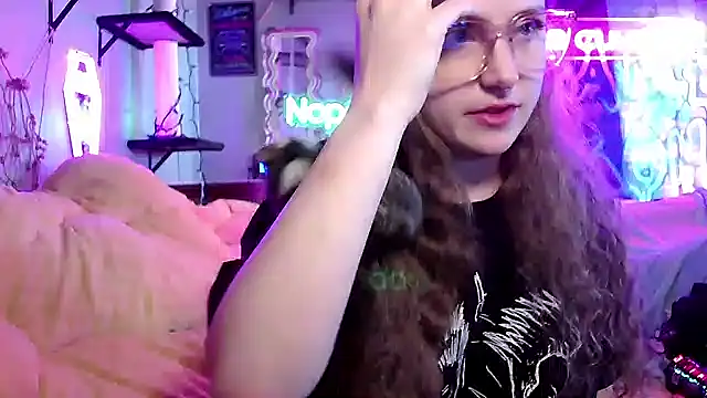 Snapshot of mirannacult chatting on 03/05/25, 06:12 mirannacult online show from 03/05/25, 06:12