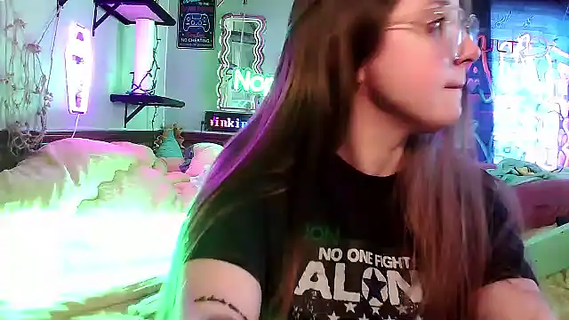 Snapshot of mirannacult chatting on 03/08/25, 06:16 mirannacult online show from 03/08/25, 06:16