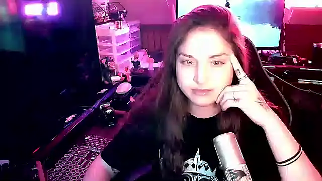 Snapshot of mirannacult chatting on 09/22/25, 05:20 mirannacult online show from 09/22/25, 05:20