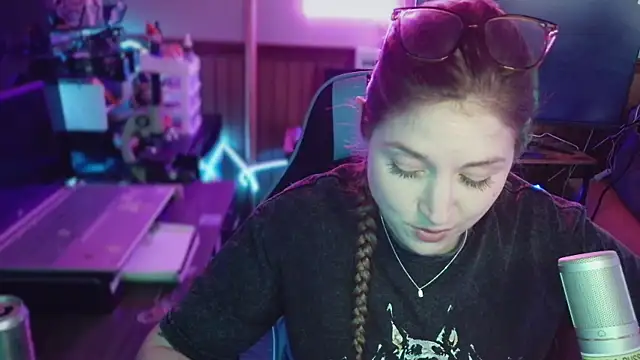 Snapshot of mirannacult chatting on 03/23/26, 11:42 mirannacult online show from 03/23/26, 11:42