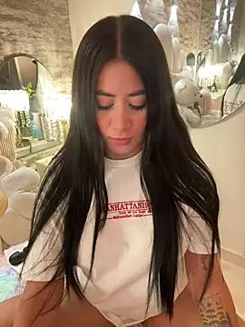  MadiLee  online show from 03/11/25, 12:54