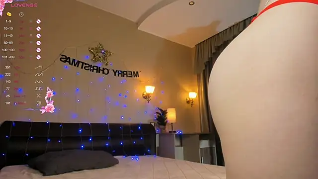 Snapshot of MartaVigano chatting on 01/01/25, 03:13 MartaVigano online show from 01/01/25, 03:13