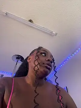 Snapshot of LillShayy chatting on 01/09/26, 06:53 LillShayy online show from 01/09/26, 06:53