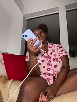 LillShayy online show from 04/27/26, 03:15