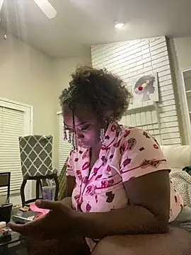 LillShayy online show from 05/05/26, 05:26