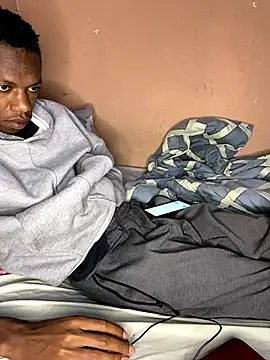 Snapshot of fireboyafrica chatting on 09/24/25, 12:36 fireboyafrica online show from 09/24/25, 12:36