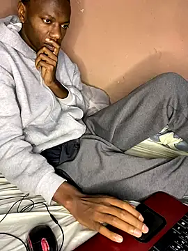 Snapshot of fireboyafrica chatting on 09/25/25, 12:03 fireboyafrica online show from 09/25/25, 12:03