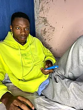 Snapshot of fireboyafrica chatting on 11/09/25, 12:42 fireboyafrica online show from 11/09/25, 12:42