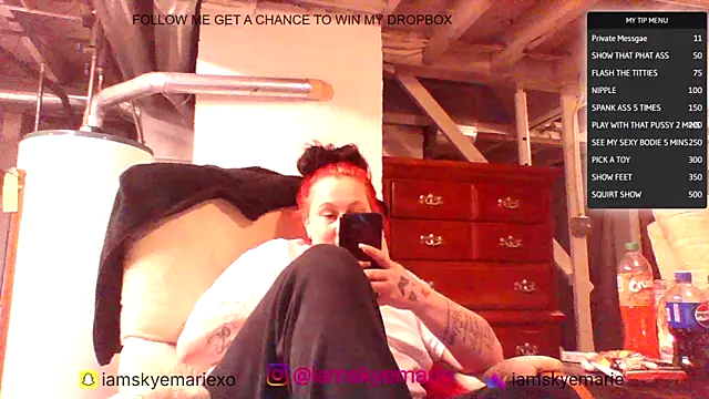 iamskyemarie  online show from 12/22/25, 03:47