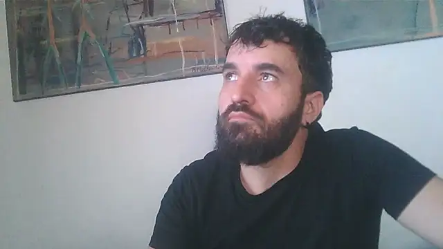 Snapshot of FJcouple chatting on 01/28/25, 04:08 FJcouple online show from 01/28/25, 04:08