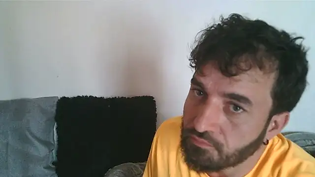 Snapshot of FJcouple chatting on 02/11/25, 04:02 FJcouple online show from 02/11/25, 04:02