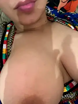 Snapshot of mohra30 chatting on 10/02/25, 01:40 mohra30 online show from 10/02/25, 01:40