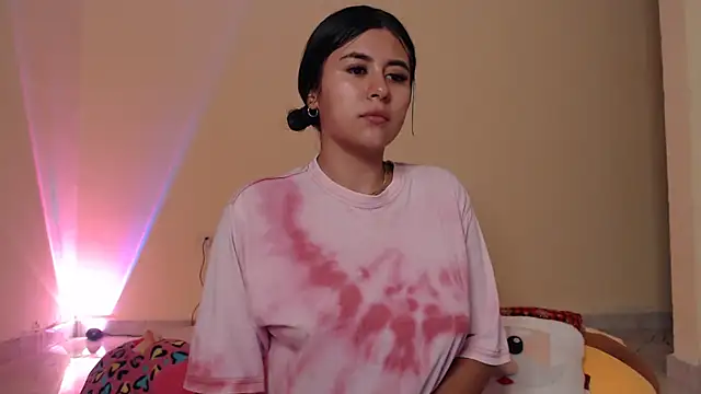 Snapshot of _maiahairy_ chatting on 12/26/24, 11:03  maiahairy  online show from 12/26/24, 11:03