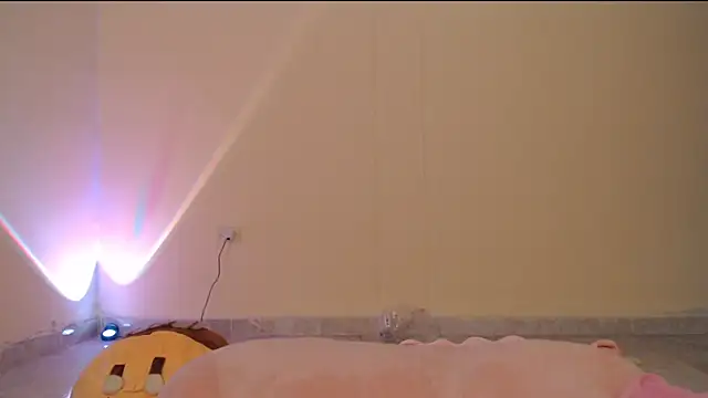 Snapshot of _maiahairy_ chatting on 01/08/25, 03:40  maiahairy  online show from 01/08/25, 03:40