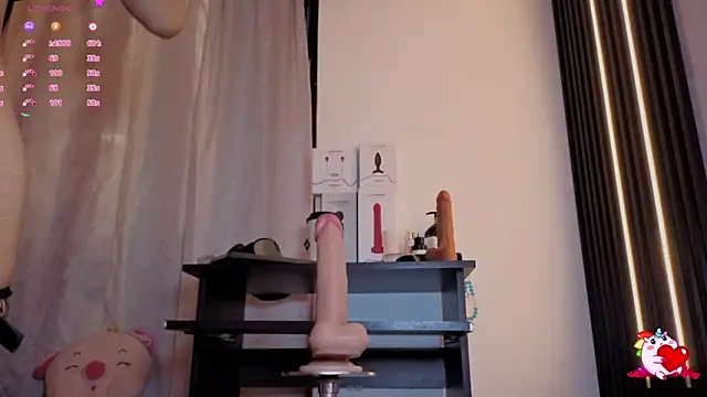 Scarlet Red  online show from 11/23/25, 12:16