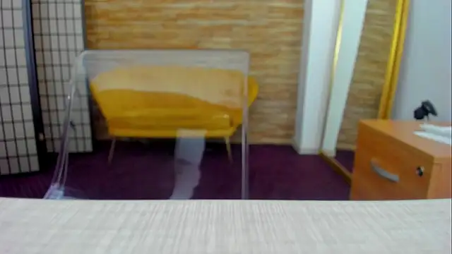 AishaRouhi online show from 11/02/25, 05:10