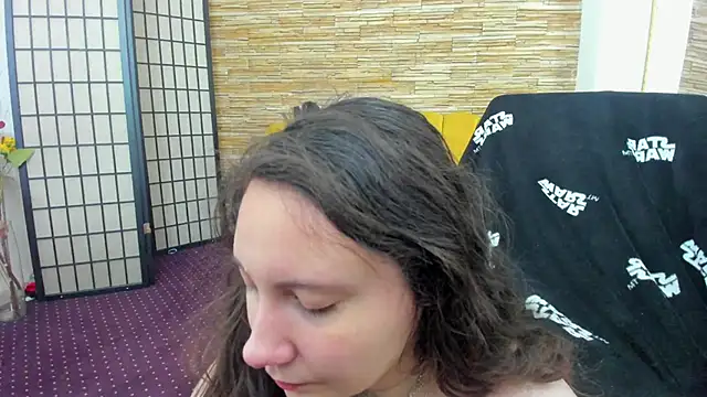 AishaRouhi online show from 11/22/25, 05:50