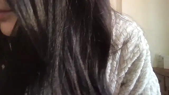 paolajonez online show from 11/21/25, 12:37