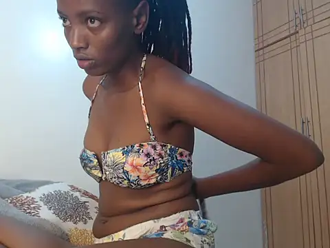 nanaswee online show from 02/13/25, 02:31