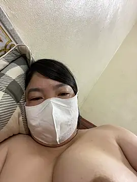 Snapshot of Hachi_Sweetbabie_ chatting on 07/03/26, 10:49 Hachi Sweetbabie online show from 07/03/26, 10:49