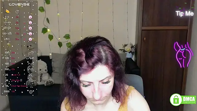 Snapshot of Muse_kitty_jenia chatting on 02/01/25, 04:46 Muse kitty jenia online show from 02/01/25, 04:46