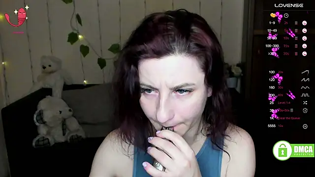 Snapshot of Muse_kitty_jenia chatting on 02/14/25, 02:18 Muse kitty jenia online show from 02/14/25, 02:18