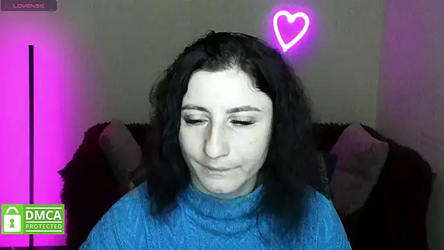 Muse kitty jenia online show from 11/11/25, 06:30