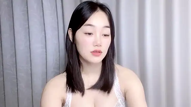 cloud8822 online show from 09/15/25, 02:39