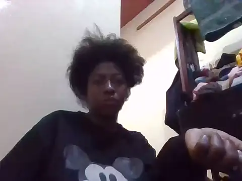 Snapshot of Sexxy_bre chatting on 09/15/25, 06:35 Sexxy bre online show from 09/15/25, 06:35