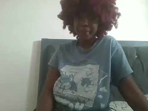 Snapshot of Sexxy_bre chatting on 10/07/25, 09:28 Sexxy bre online show from 10/07/25, 09:28