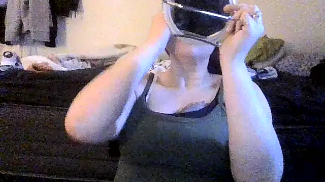 Snapshot of Lalalynn chatting on 01/16/26, 07:29 Lalalynn online show from 01/16/26, 07:29