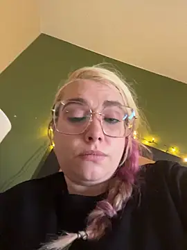 Snapshot of Lalalynn chatting on 02/22/26, 10:30 Lalalynn online show from 02/22/26, 10:30