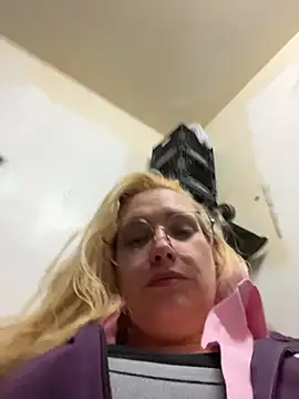 Snapshot of Lalalynn chatting on 02/28/26, 08:48 Lalalynn online show from 02/28/26, 08:48