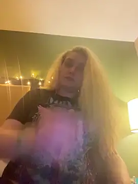 Snapshot of Lalalynn chatting on 03/14/26, 10:21 Lalalynn online show from 03/14/26, 10:21