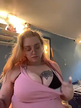 Lalalynn online show from 05/06/26, 01:03