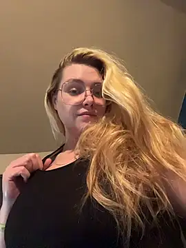 Lalalynn online show from 05/20/26, 01:28