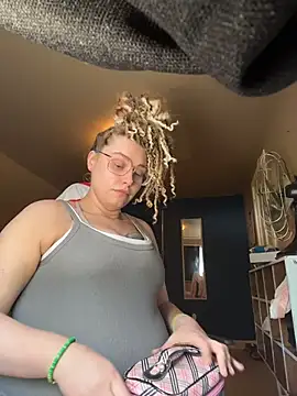Lalalynn online show from 06/27/26, 06:35